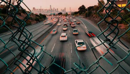 红军火力全开！双红会碾压维拉，英超争冠悬念迭起