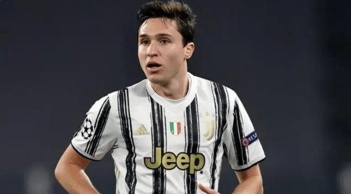 拉齐奥迎战尤文图斯,双方力争胜利 拉齐奥迎战尤文图斯,双方力争胜利