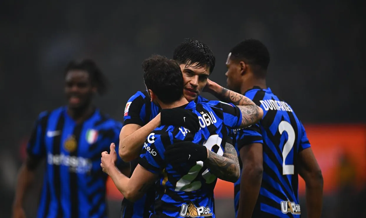 爱游戏入口-瓦伦西亚与国际米兰的胜败对决