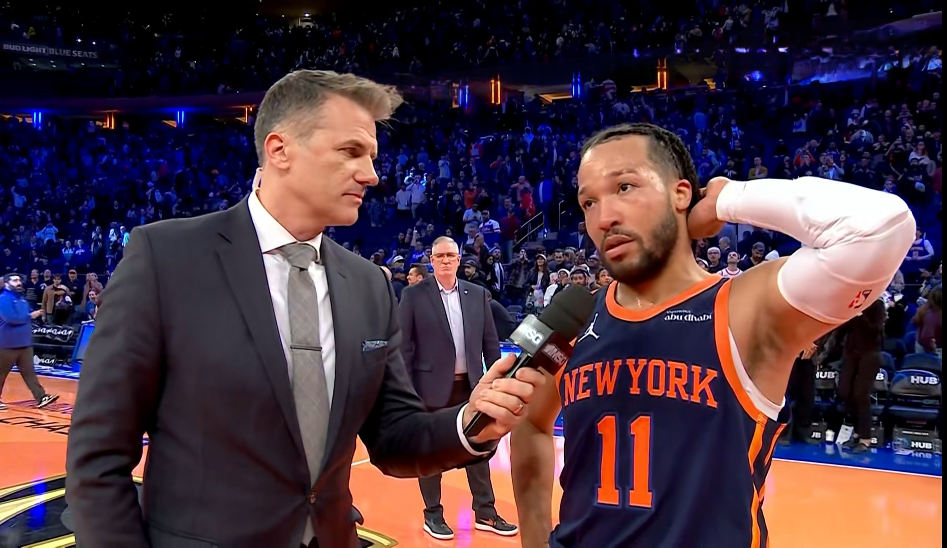 爱游戏官网-篮网110比101战胜尼克斯，全队表现稳定