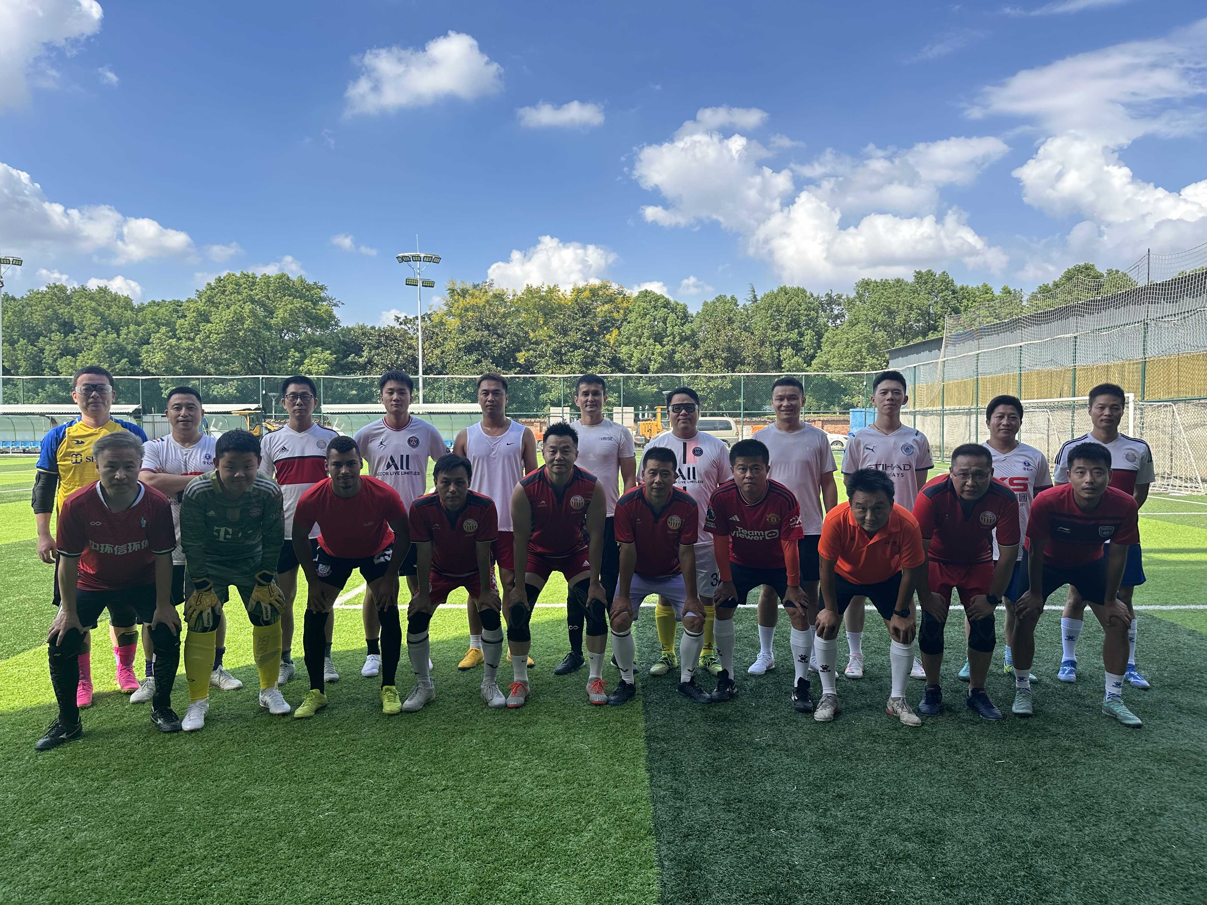 爱游戏中国官网-精湛的球技和团队合作在比赛中展现出来