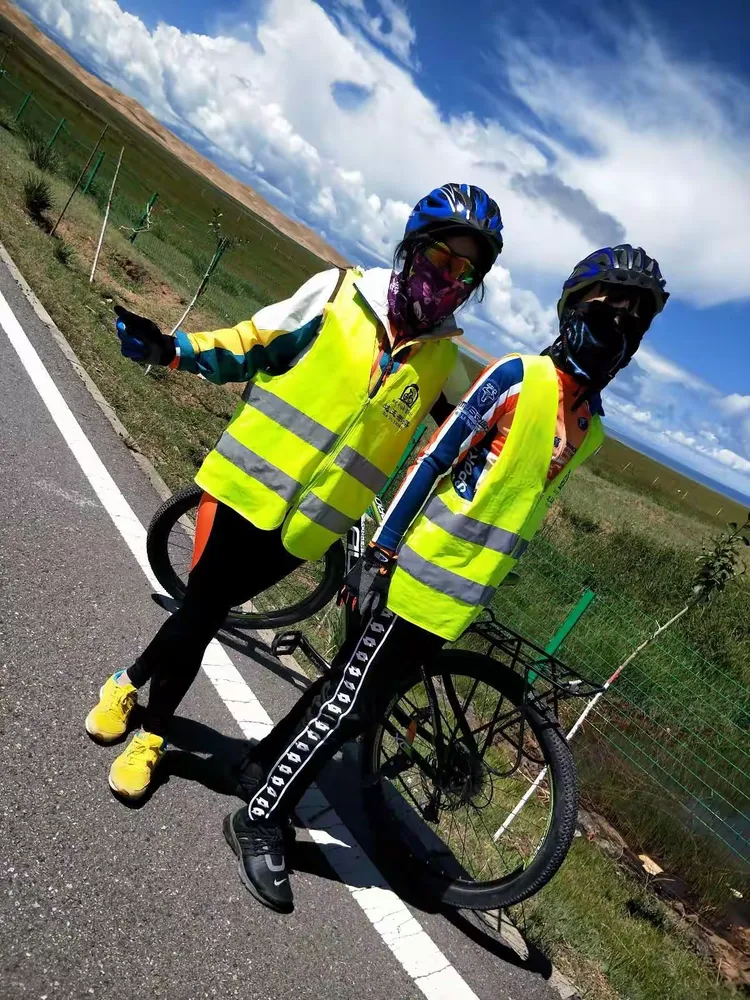 爱游戏app-球队集体奋起，迈向冠军之路坚定前行