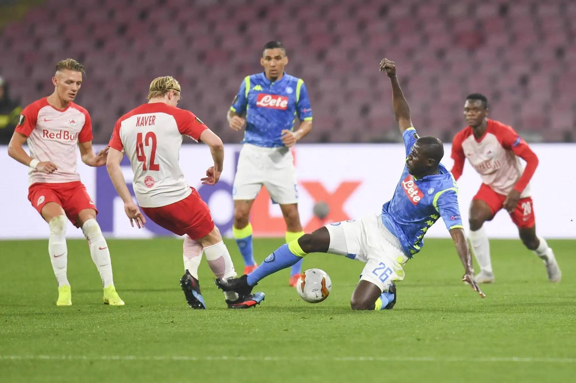 关于搏命一搏!欧洲足球赛场上的较量的信息 关于搏命一搏!欧洲足球赛场上的较量的信息