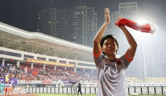 爱游戏-喀麦隆选手勇夺拳击铜牌，实现突破的简单介绍